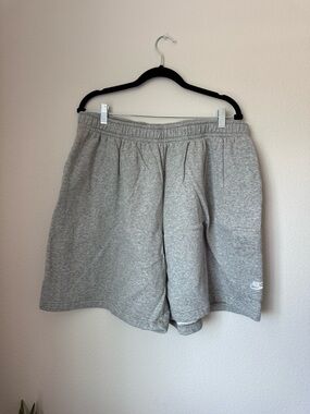 Nike Men's Heather Gray Athletic Fleece Shorts